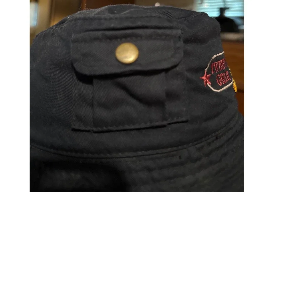 Looney Tunes Tweety Gear Black Bucket Hat Embroidered Tweety Bird Side Pocket